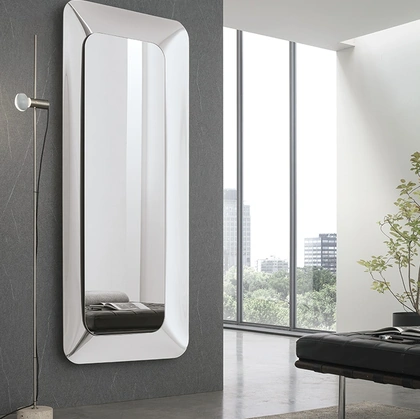 Specchiera con cornice in vetro curvato Anubi di Target Point