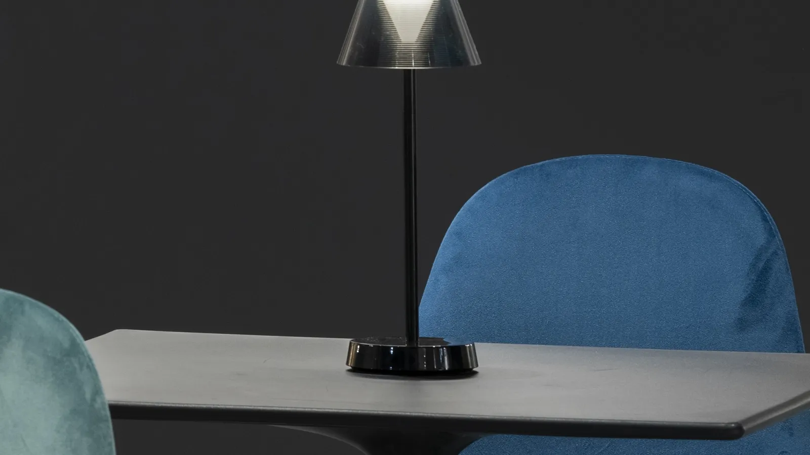 Lampada da tavolo Lolita ricaricabile senza filo di Ideal Lux