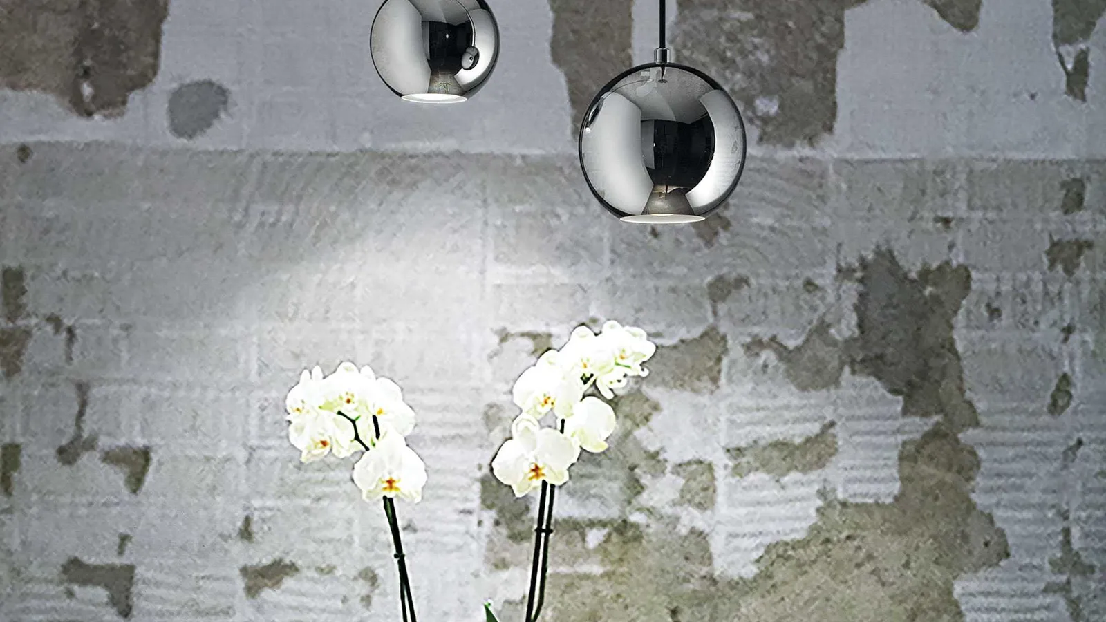 Lampada a sospensione sferica Mr Jack in metallo cromato di Ideal Lux