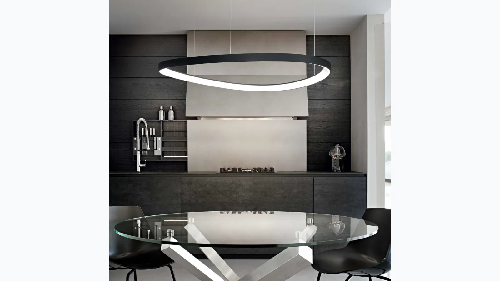 Lampada a sospensione Gemini in metallo con diffusore in policarbonato opale di Ideal Lux