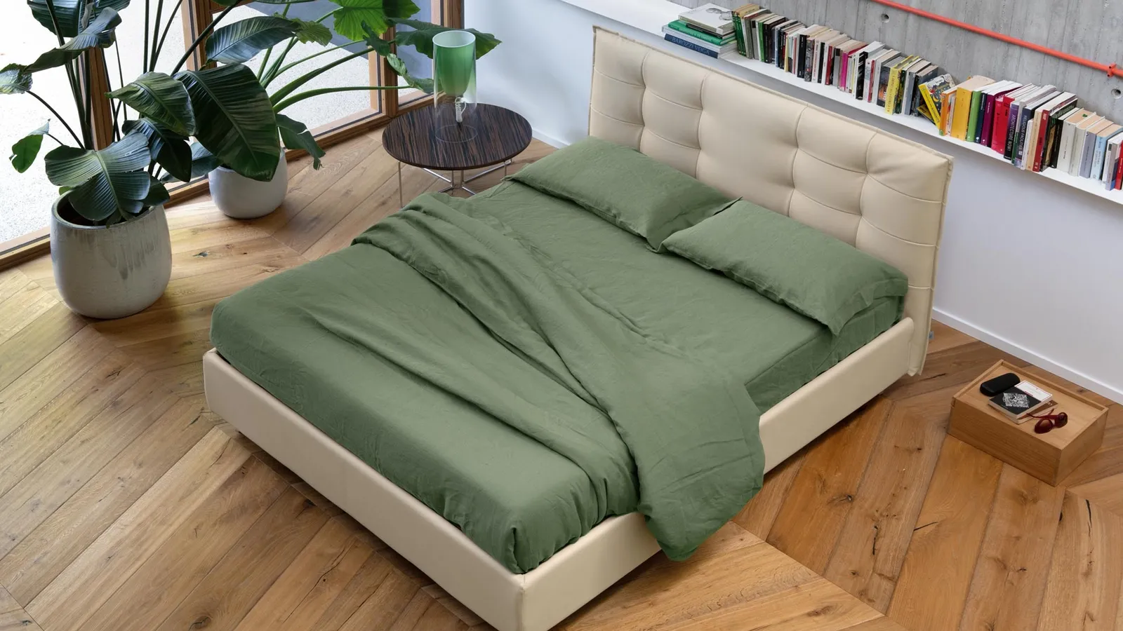 Letto moderno con testiera trapuntata Bob Capitonné di Noctis