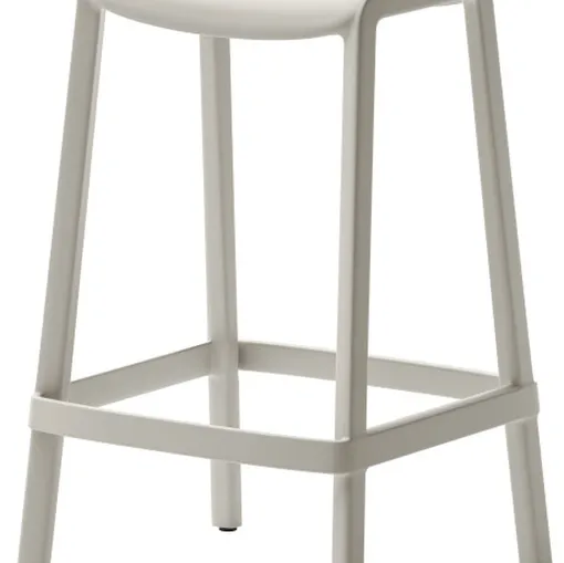 Sgabello Dome in polipropilene di Veneta Cucine