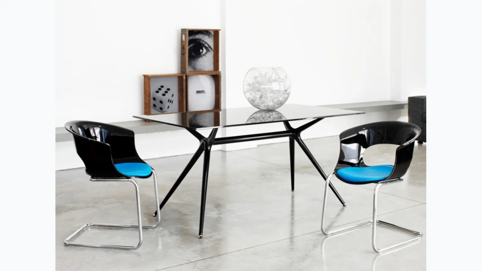 Tavolo in vetro Metropolis di Scab Design