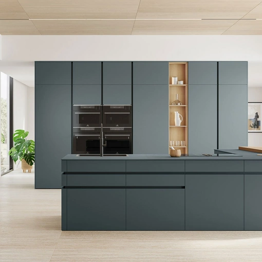 Cucina Moderna con isola Iconica 01 di Veneta Cucine