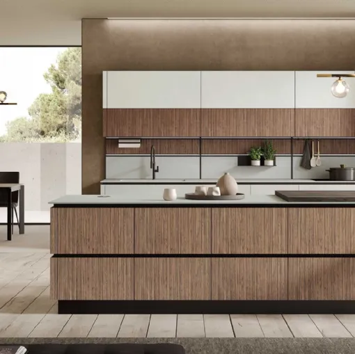 Cucina Moderna con isola Stratos in HPL cannettato noce chiaro e gres fokos sale di Mobilturi