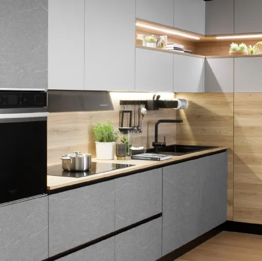 Cucina Moderna lineare Zante finitura stone ardesia, matt argento e rovere sabbia di Mobilturi