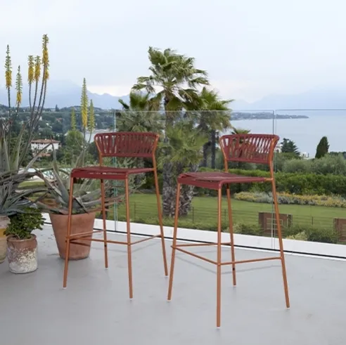 Sgabello LIsa Club in PVC di Scab Design