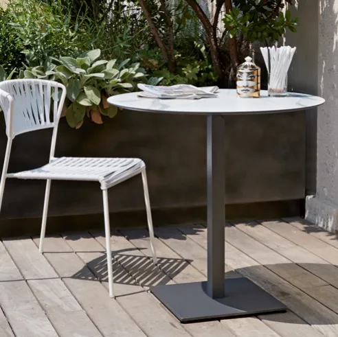 Tavolino Tiffany colonna quadrata di Scab Design