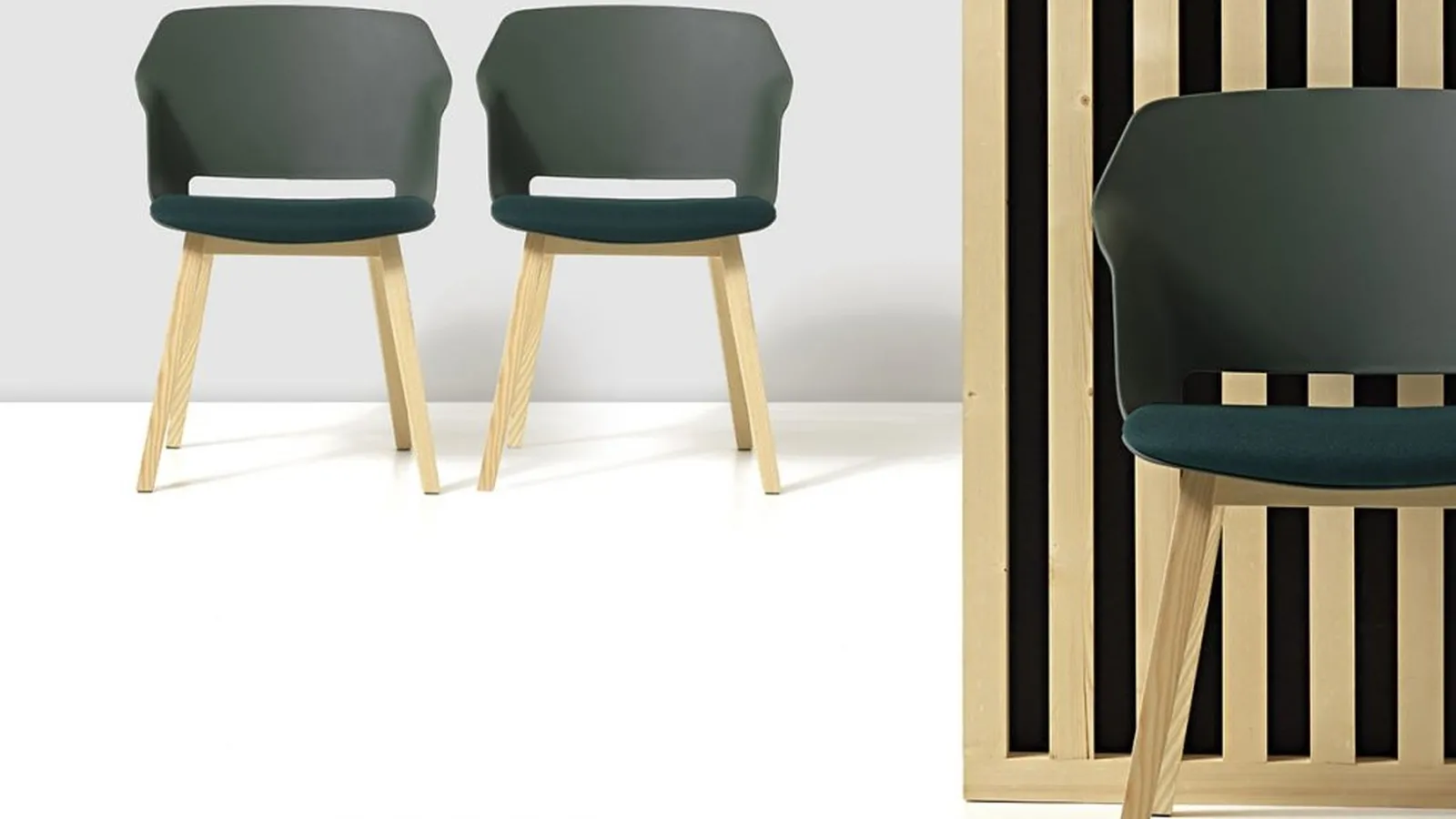 Sedia ospiti e attesa Clop di Diemmeoffice