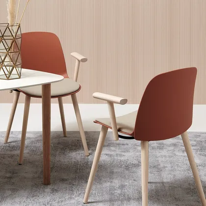 Sedia ospiti e attesa in polipropilene Kire di Diemmeoffice